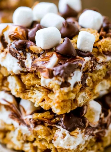 Delicious no-bake smores bars with chocolate and marshmallows